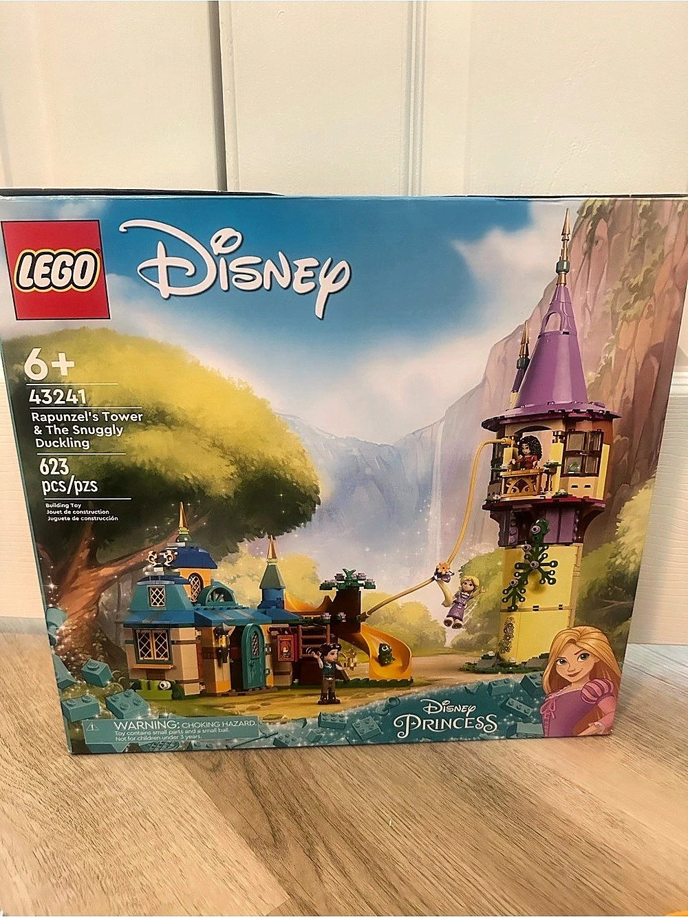 LEGO Rapunzel's Tower The Scary Snuggly Duckling Disney Princess Set 43214